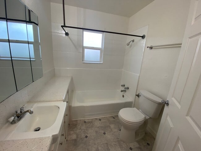 Building Photo - 3863 35th St