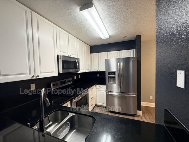Building Photo - 1019 Dornajo Way