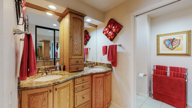 Building Photo - 38960 Kilimanjaro Dr