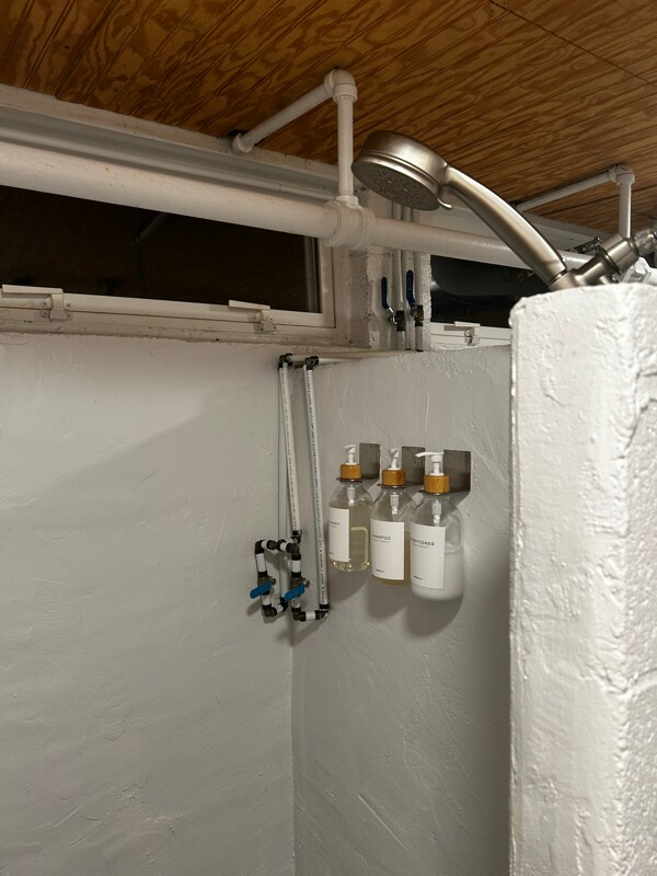 Building Photo - 10166 Glebe Rd