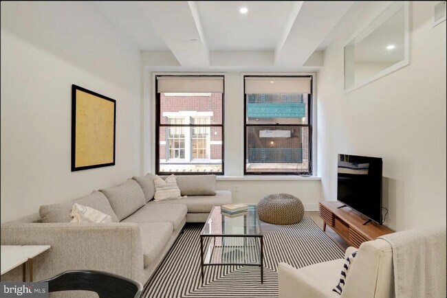 Building Photo - 150 S Independence Mall W