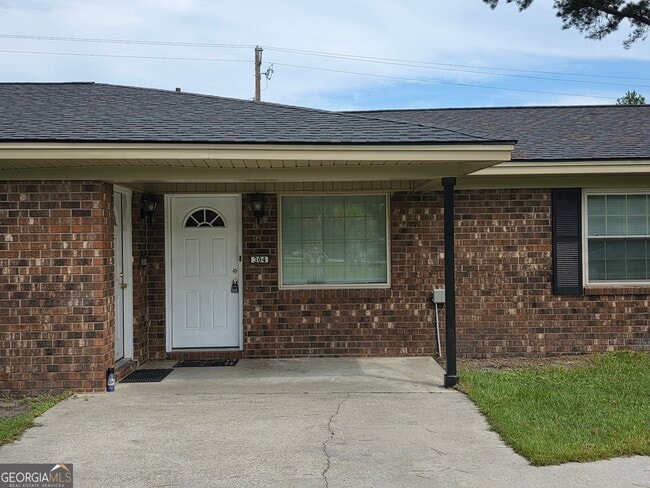 Primary Photo - 304 5th St
