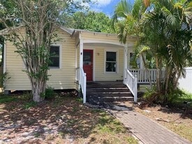 Building Photo - 711 N Orange Ave