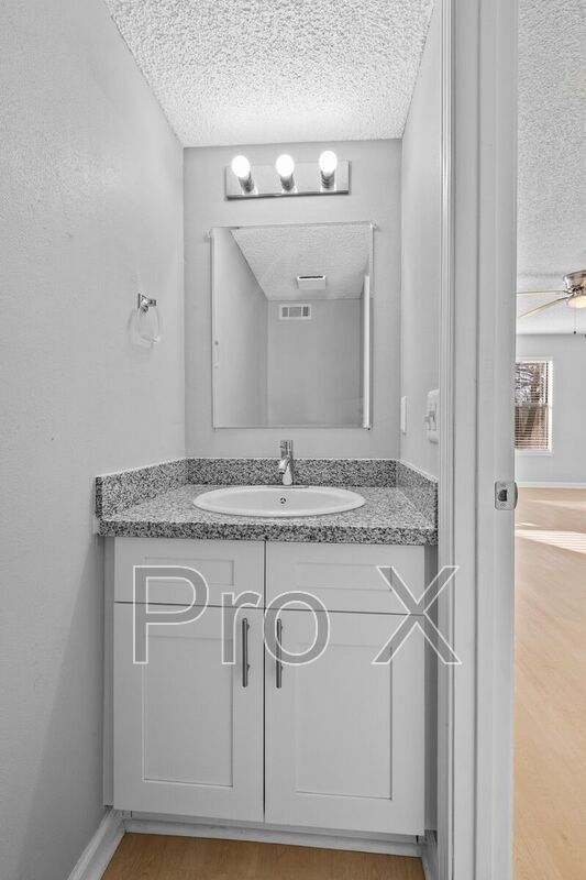 Building Photo - 1377 E Sequoyah Ct