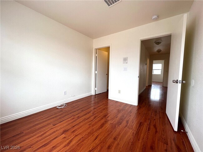 Building Photo - 4548 Aviation St