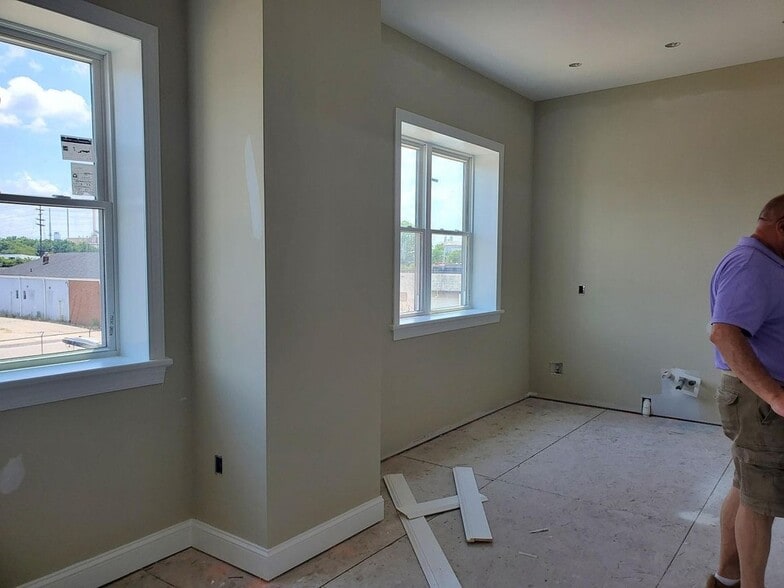 Newer Construction - 256 E Broadway