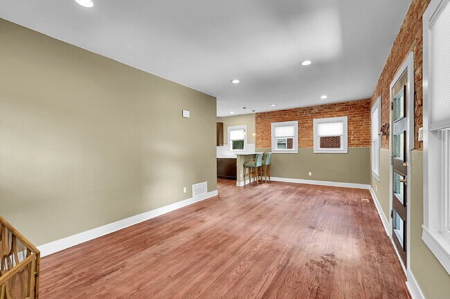 Building Photo - $3,500.00- Charming and Updated 4 bed, 3 bath Home in West Highland Denver!