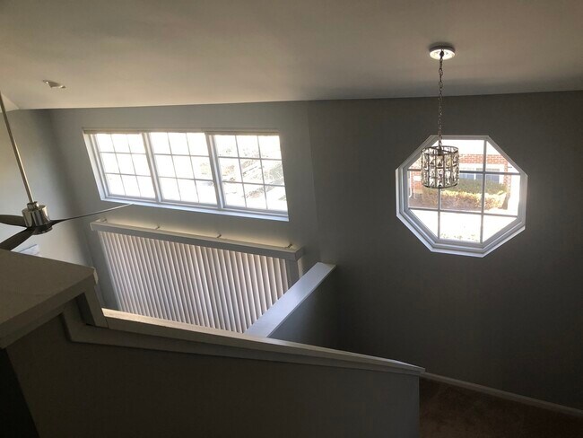 Building Photo - 751 Pheasant Run
