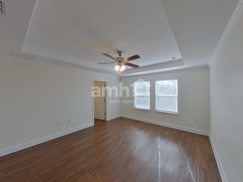 Building Photo - 4241 Reisswood Lp