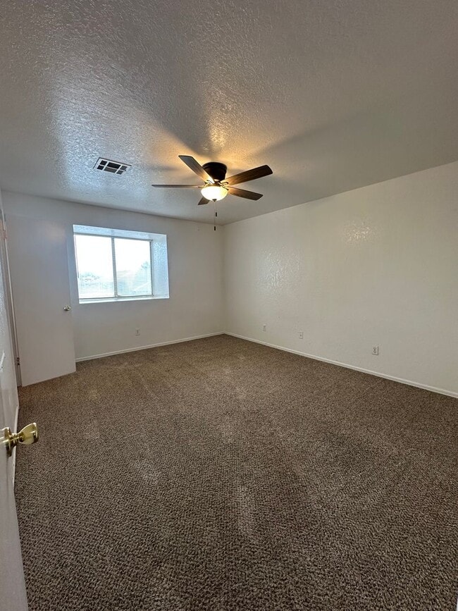 Building Photo - 1311 Eastgate Dr