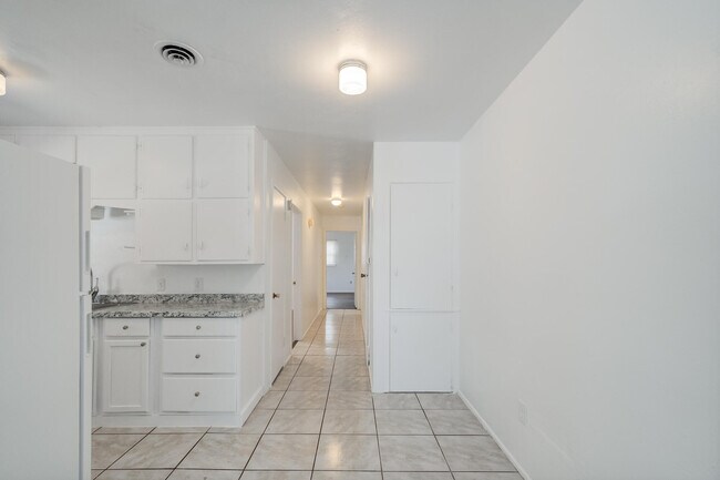 Building Photo - 4432 29th St