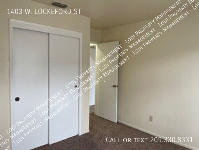 Building Photo - 1403 W Lockeford St