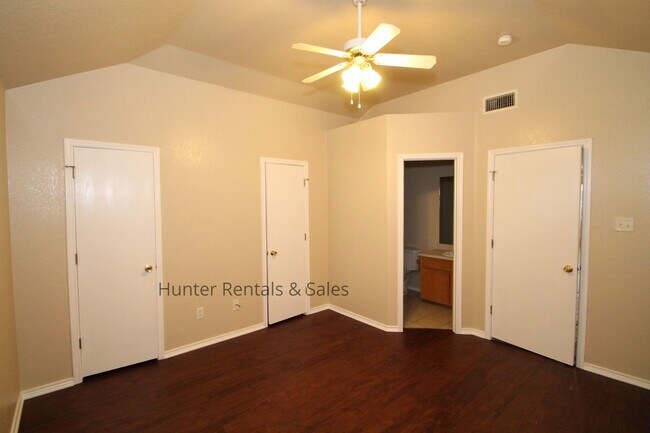 Building Photo - 4203 Alan Kent Dr