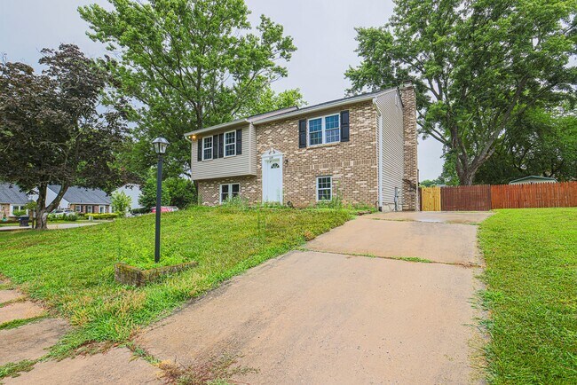 Building Photo - 629 Harbour Oak Dr