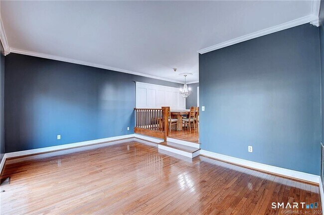 Building Photo - 334 Conestoga Way