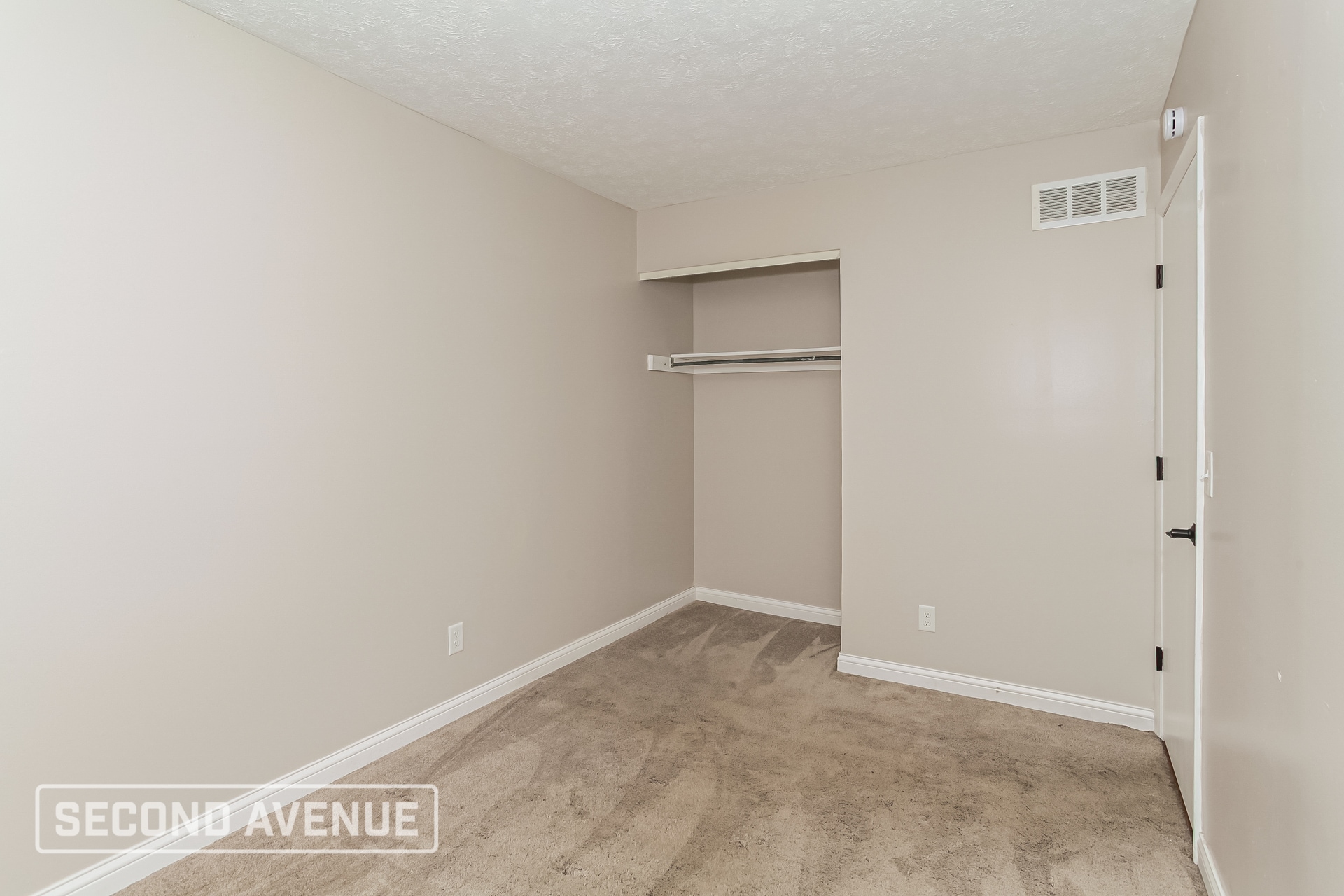 Building Photo - 4384 Mt Alverno Rd