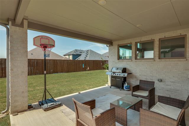 Building Photo - 352 Community Dr