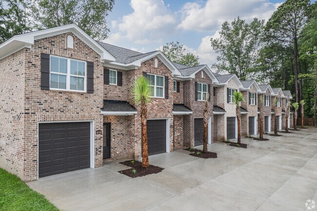 Building Photo - 422 Wren Crest Ln