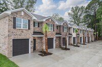 Building Photo - 428 Wren Crest Ln