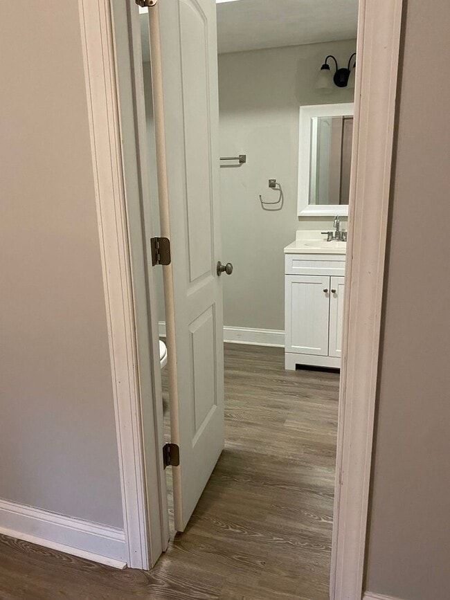 Building Photo - 2209 Rivermont Ave