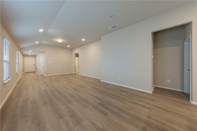 Building Photo - 5705 Respinto Dr