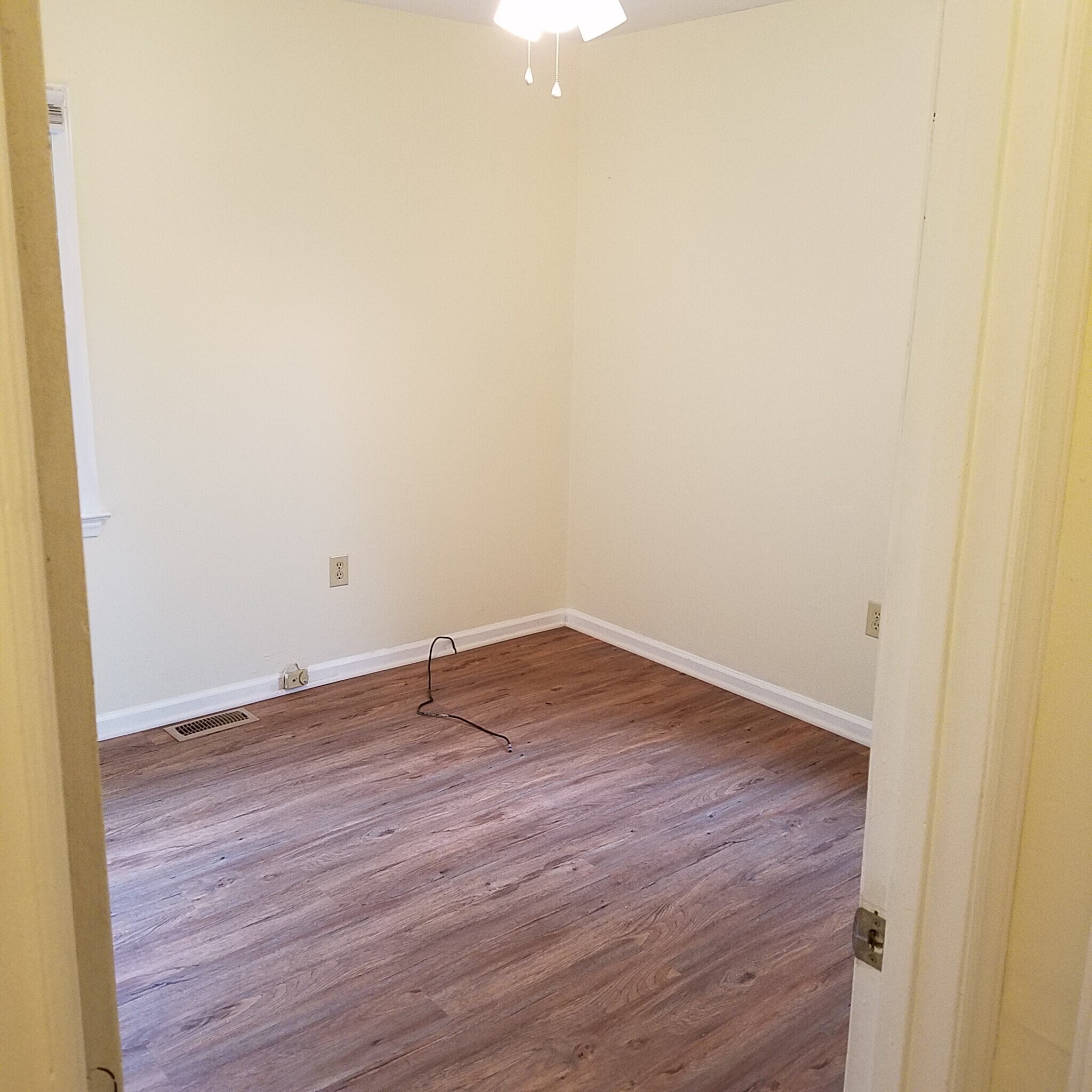 Bdrm 2 - 1240 Louise Ave