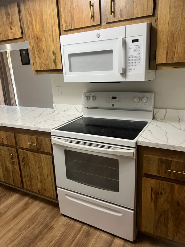 Building Photo - 430 Banana Cay Dr