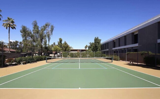 Building Photo - Furnished Luxury Condo in Guard-Gated Casa Del Monte | Prime Old Town Scottsdale Location