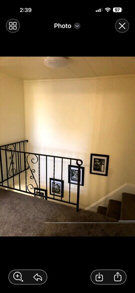 Building Photo - 52 Marlborough Ave