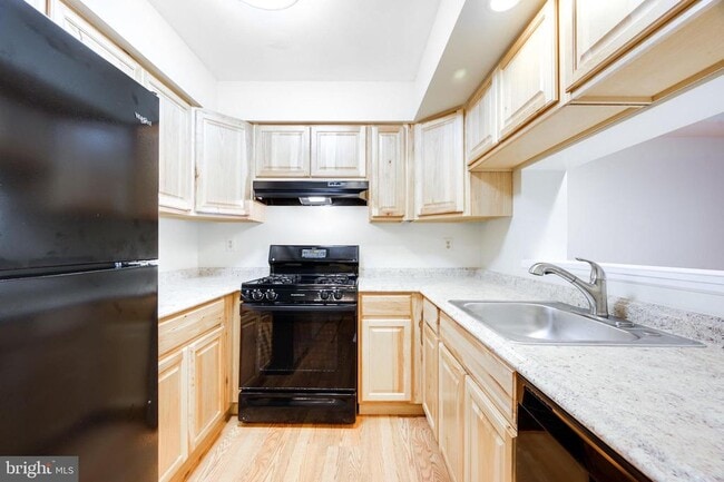 Building Photo - 5981 Havener House Way