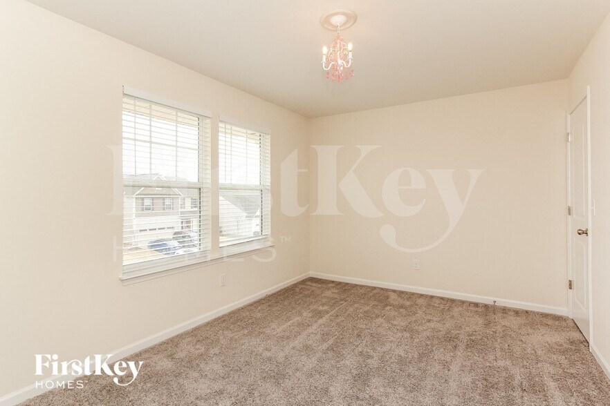 Building Photo - 217 Fesperman Cir