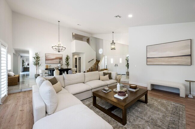 Building Photo - 76817 Manor Ln