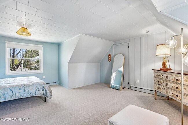 Building Photo - 1850 Fernwood Rd