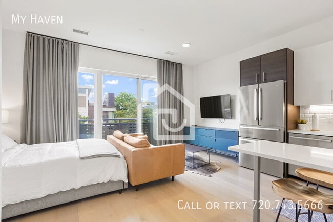 Building Photo - 2550 Lawrence St