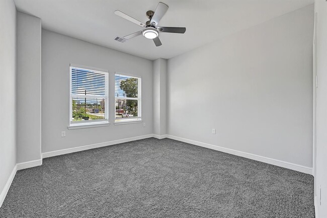 Building Photo - 13222 Donegal Way