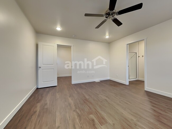 Building Photo - 8011 Katriel Ct SW