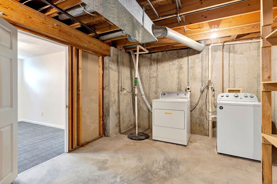 Building Photo - 206 Glenwood Ave