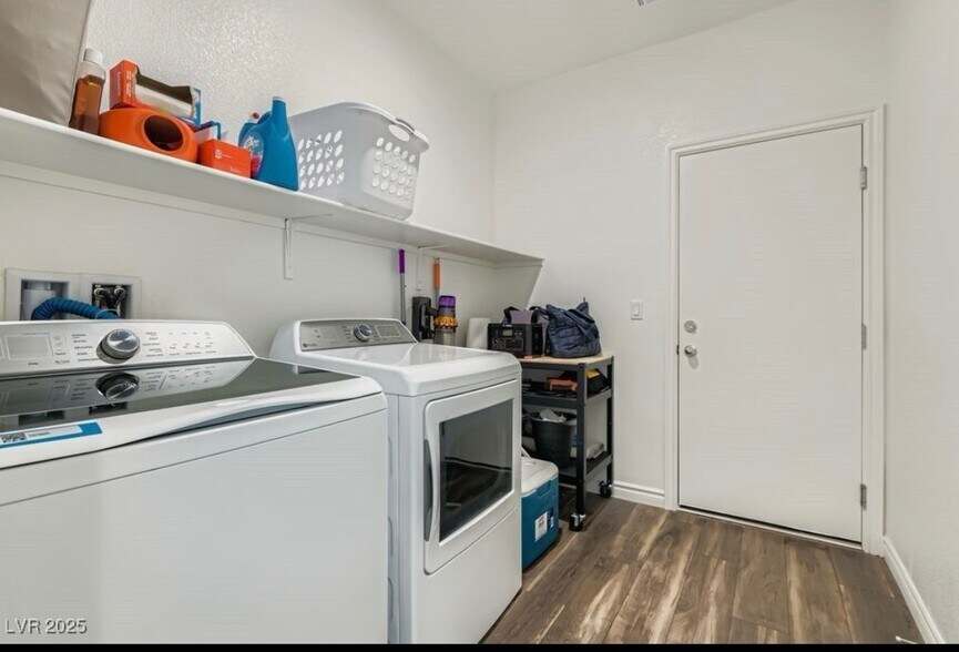 Building Photo - 3746 Etendre Ct