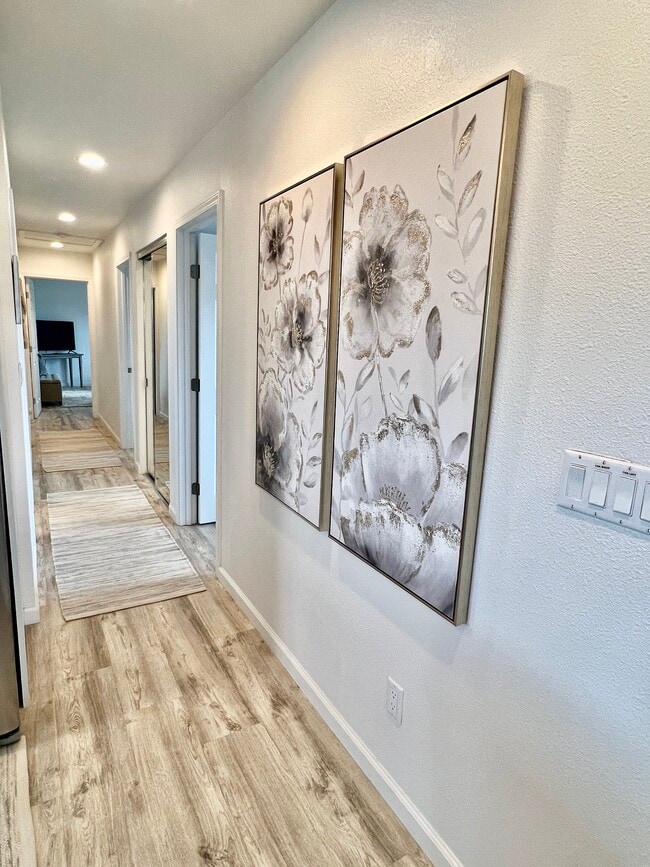 Building Photo - 451 Lanae Way