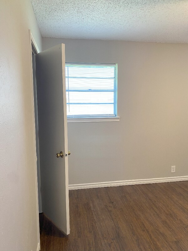 Building Photo - 2020 Granbury St
