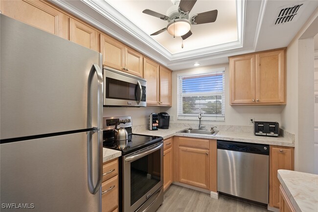 Building Photo - 400 Forest Lakes Blvd