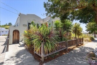 Building Photo - 3608 Fruitvale Ave