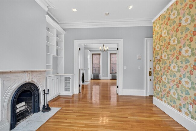 Building Photo - 20 Harvard St