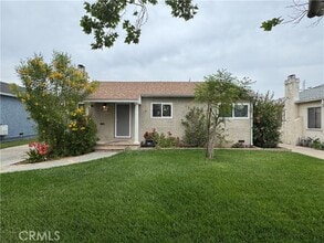 Building Photo - 240 S Mariposa St