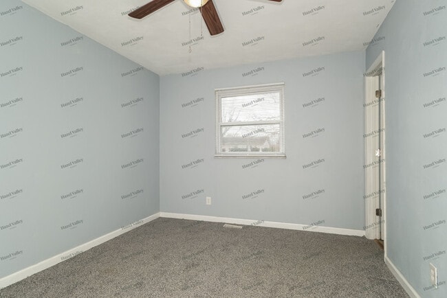 Building Photo - 911 Brands Hatch Ln