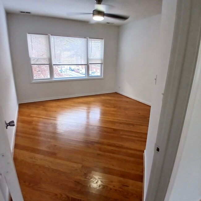 Building Photo - 5058 W Altgeld St