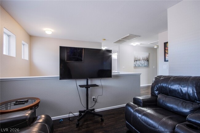 Building Photo - 6429 N Corrie Canyon St