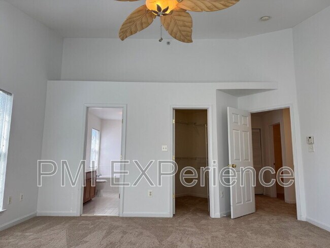 Building Photo - 12302 Open View Ln