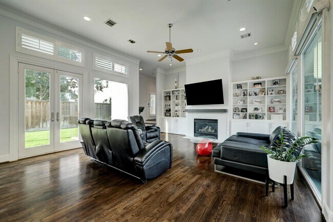 Building Photo - 4626 Braeburn Dr