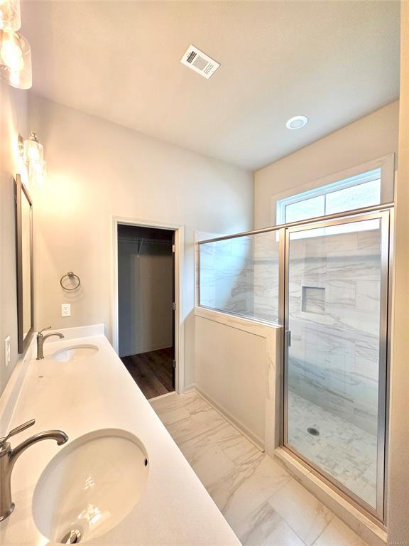 Building Photo - 9592 Dakota Dr